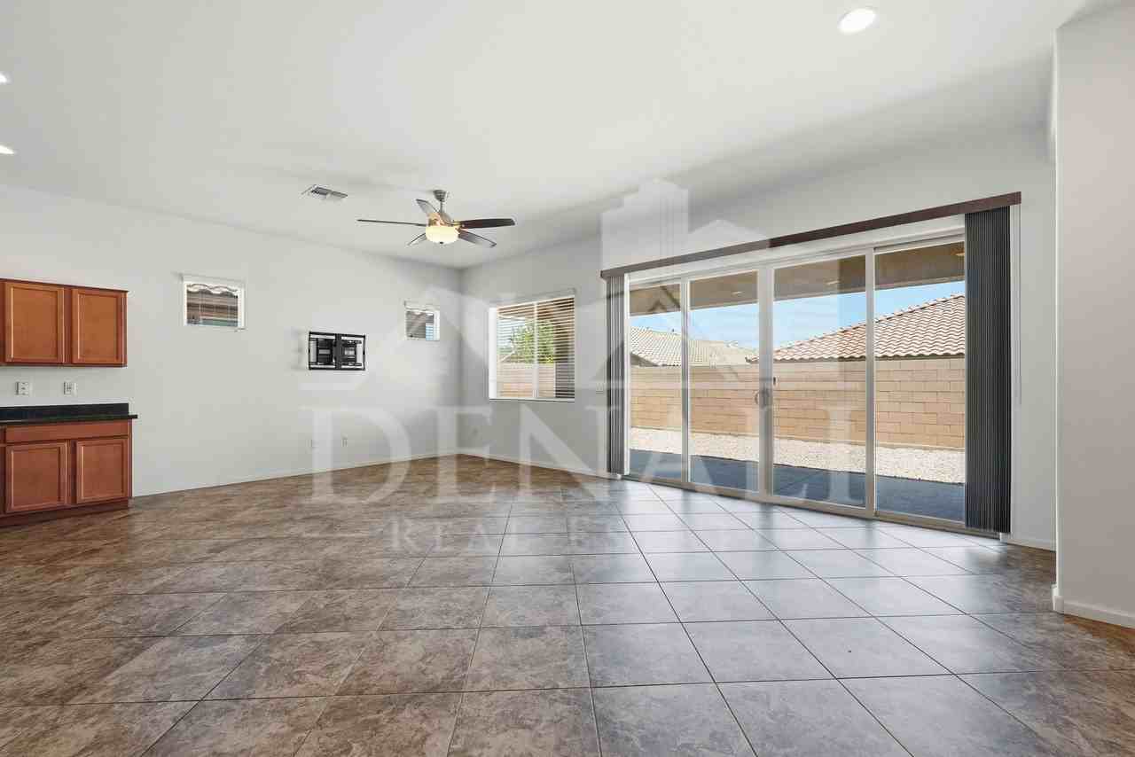 6474 W Willow Falls Way - Photo 5 of 34
