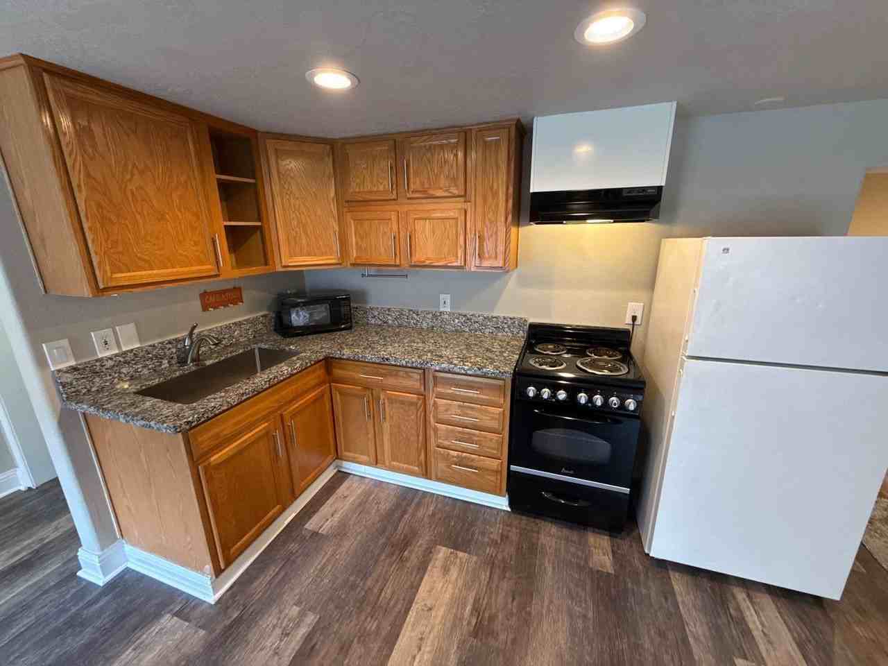 696 Eisenhower Ct Nw #ADU - Photo 6 of 19