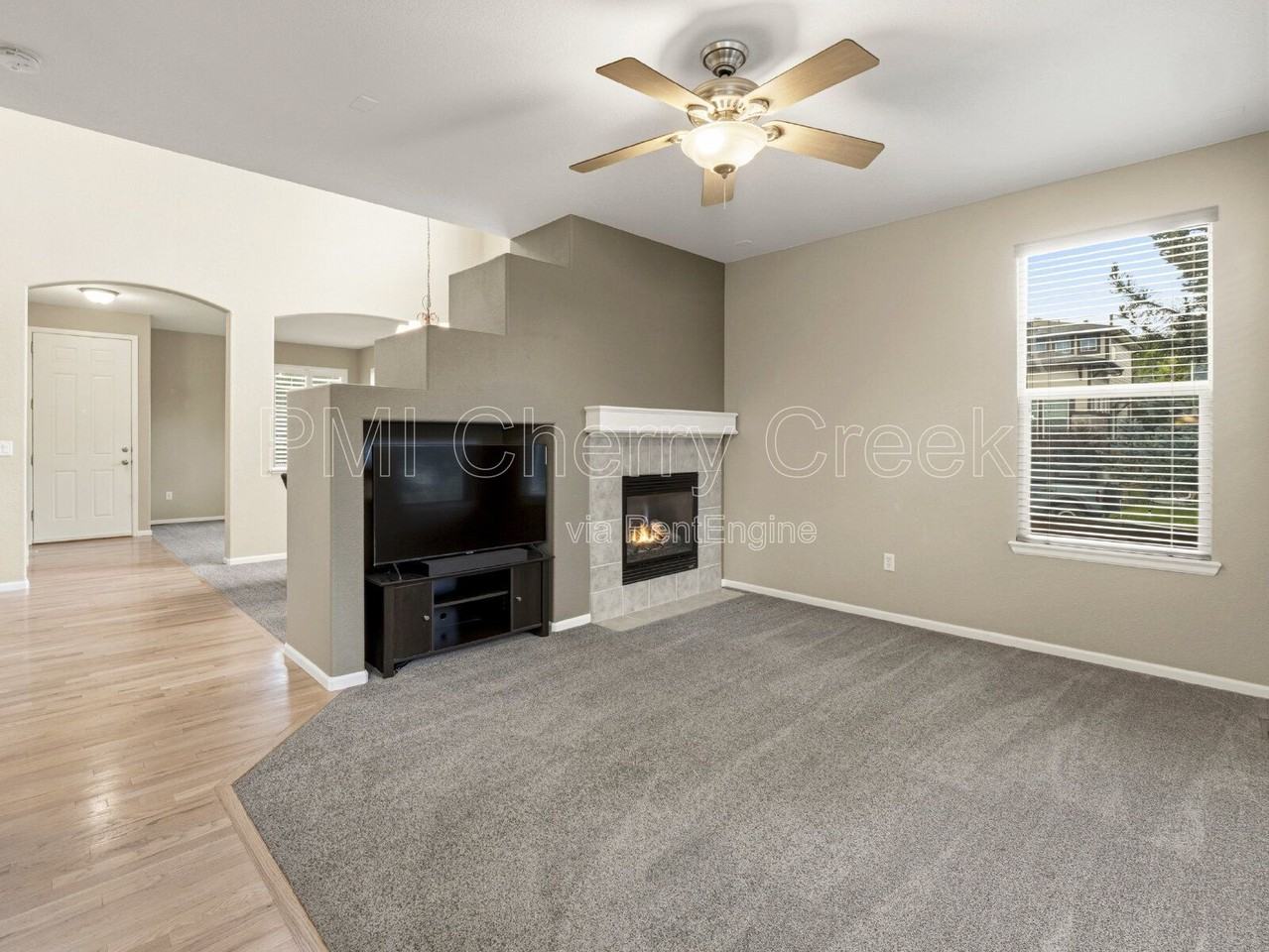 10740 Southhaven Cir - Photo 4 of 29