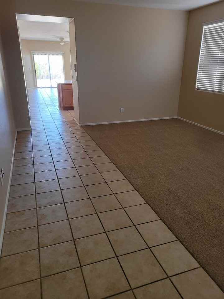 2517 W Memorial Dr - Photo 2 of 10