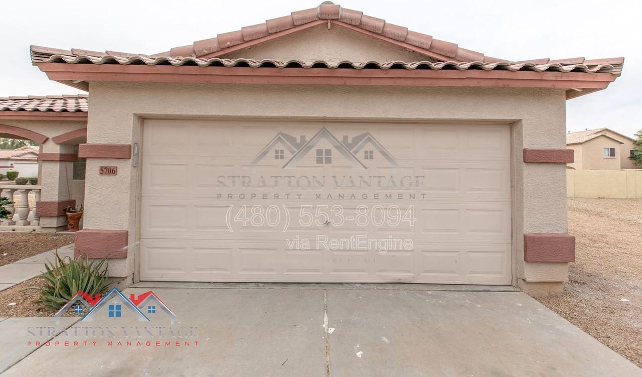 5706 N 74th Dr - Photo 4 of 44
