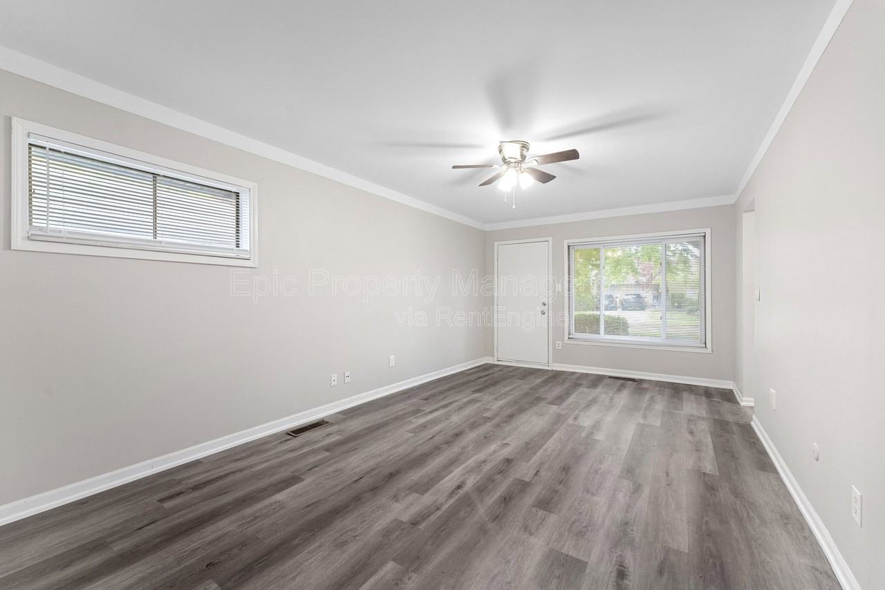 14069 Helen St - Photo 5 of 13