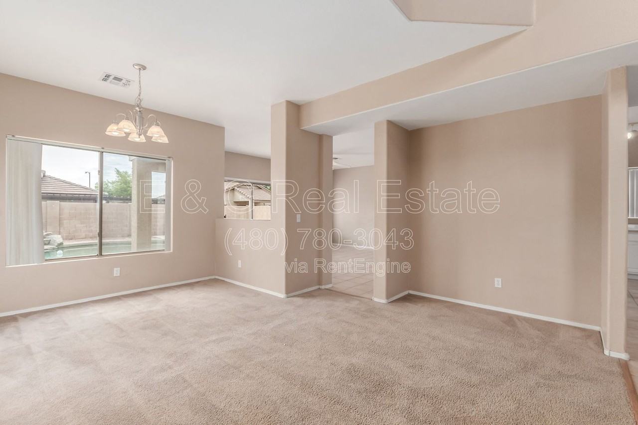 13391 W Crocus Dr - Photo 5 of 32
