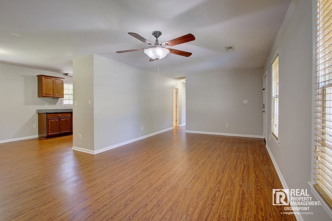 125 Tiffany Ln - Photo 5 of 20