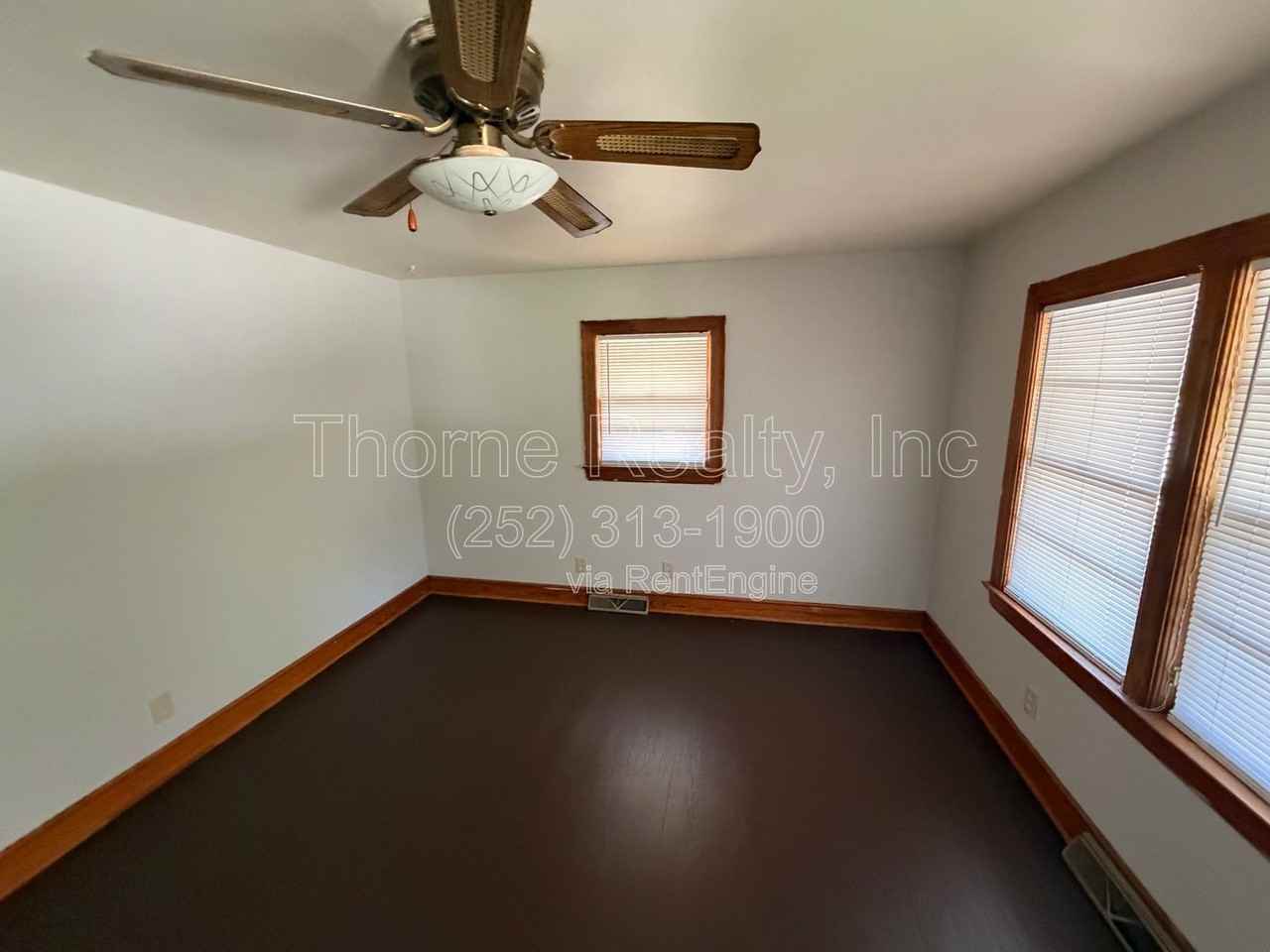 1425 Hargrove St - Photo 3 of 19