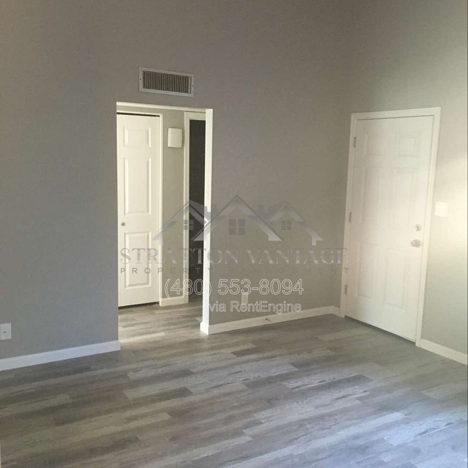 852 N Stapley Dr - Photo 3 of 7