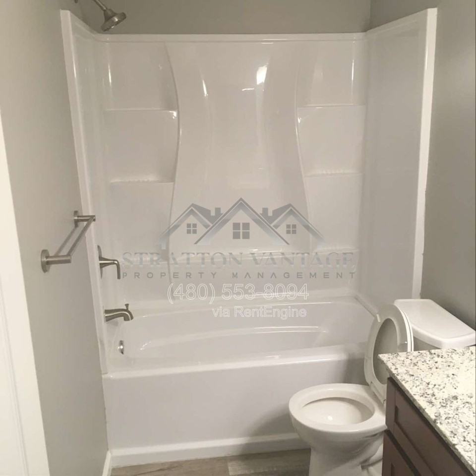 852 N Stapley Dr - Photo 5 of 7