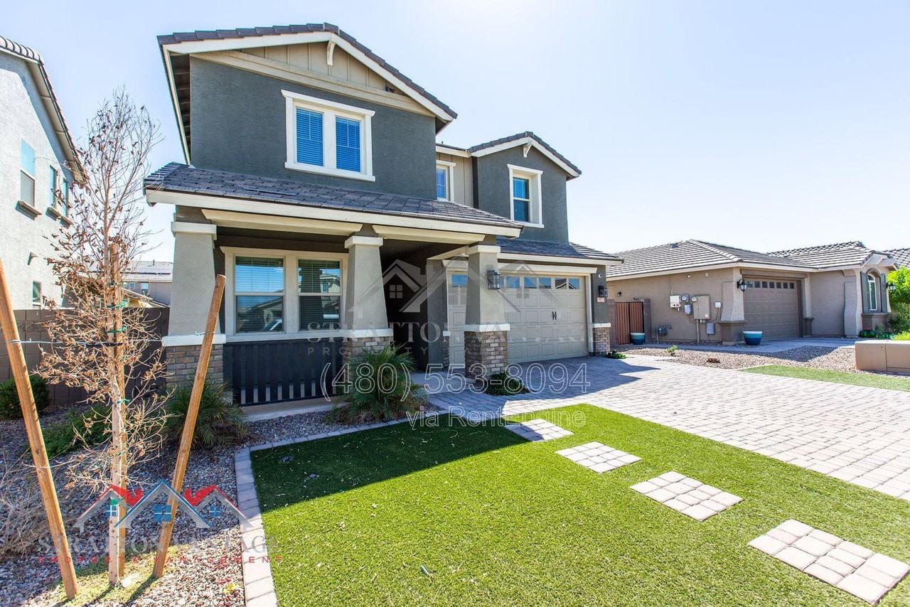 15075 W Mckinley St - Photo 3 of 50