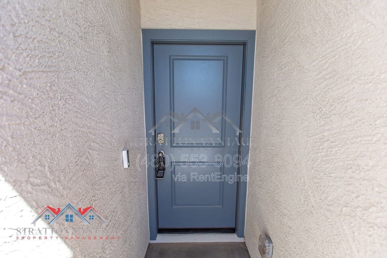 1330 W Hess Ave - Photo 6 of 43