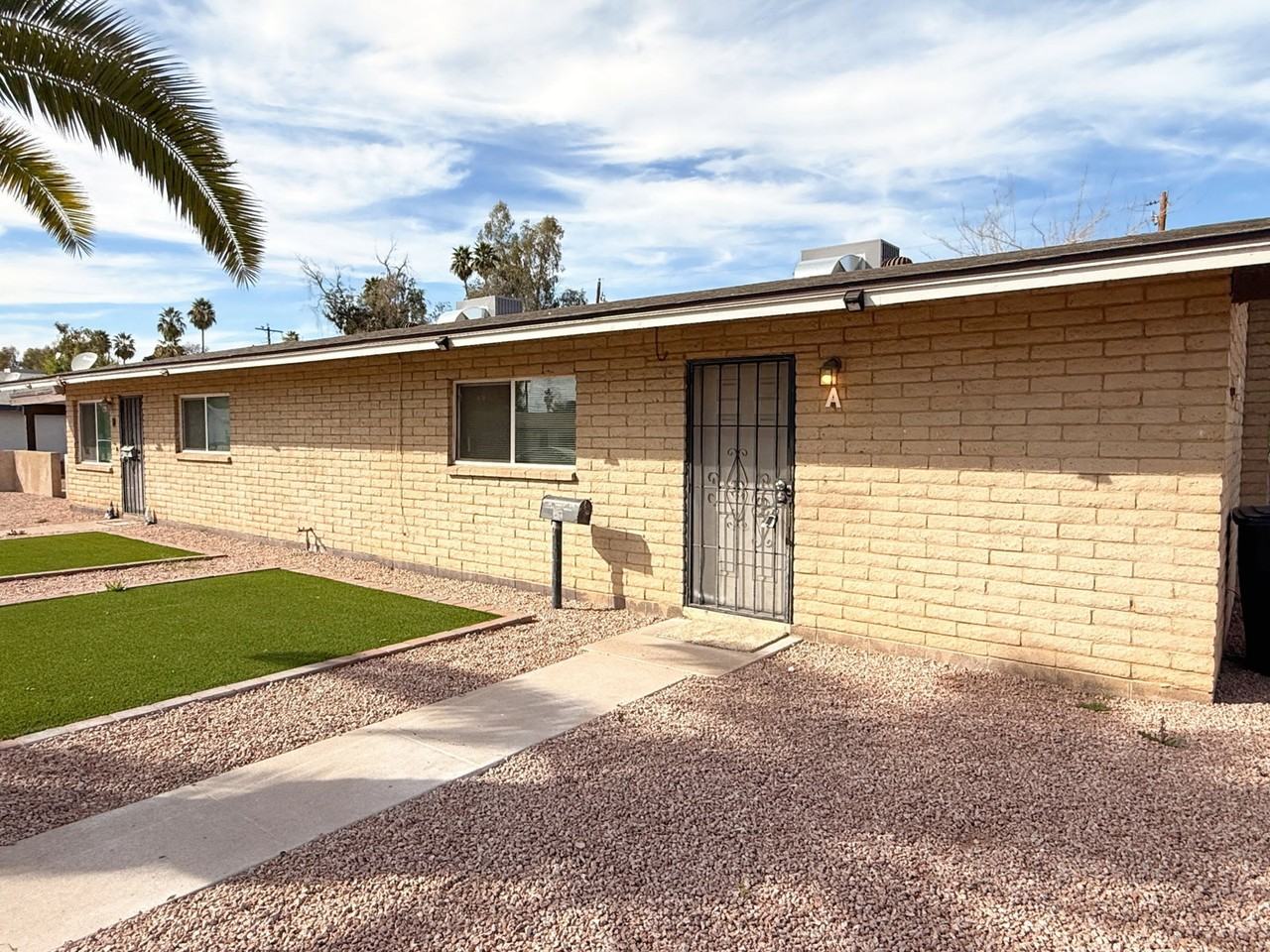 1122 S Mcclintock Dr #A - Photo 2 of 14