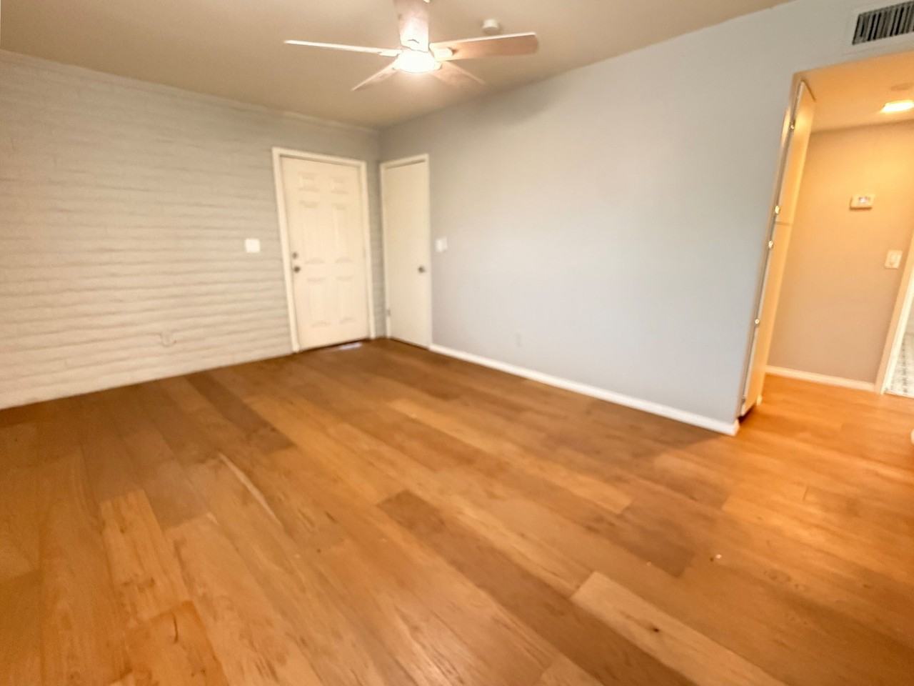 1122 S Mcclintock Dr #A - Photo 4 of 14