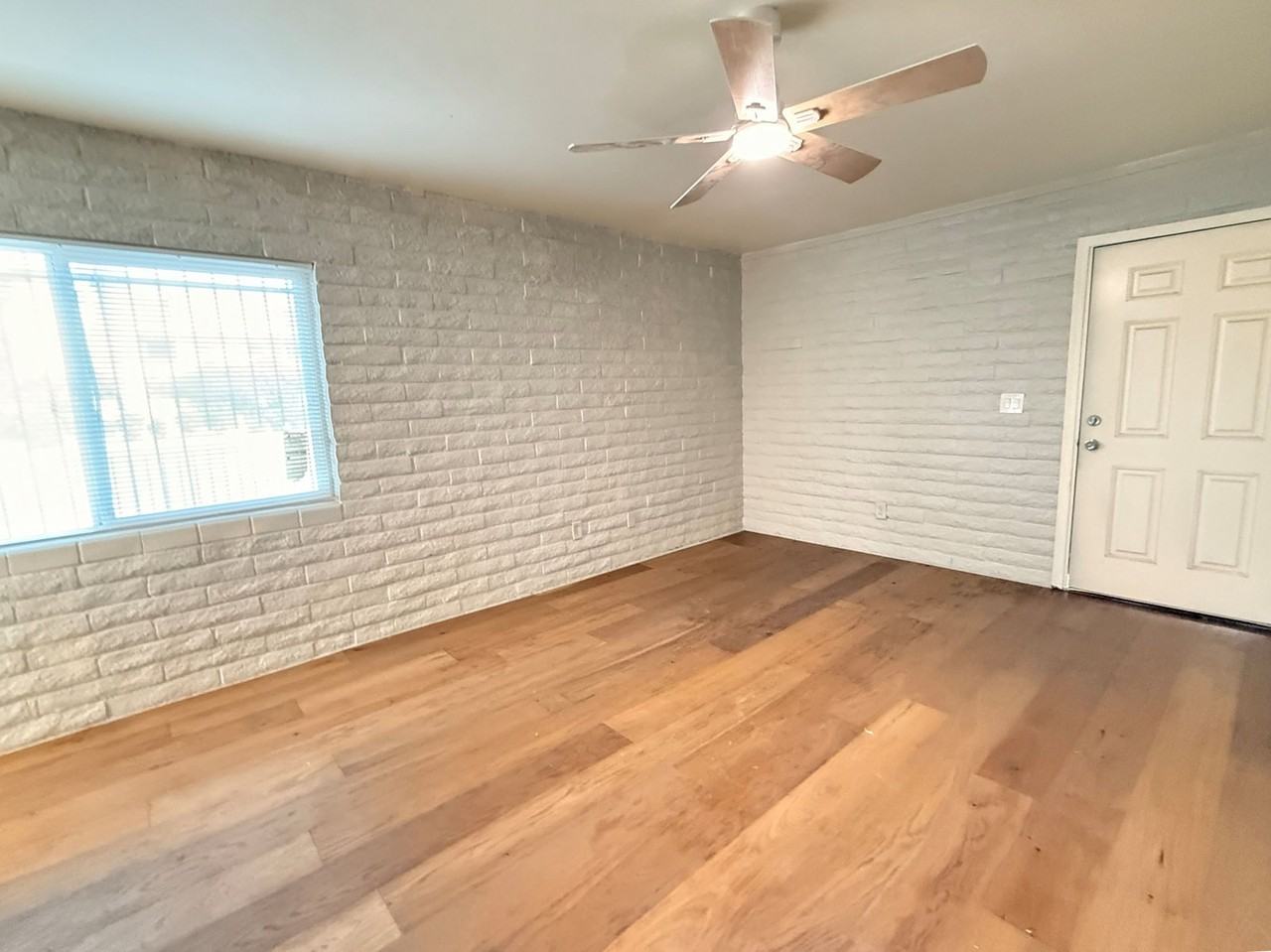 1122 S Mcclintock Dr #A - Photo 5 of 14