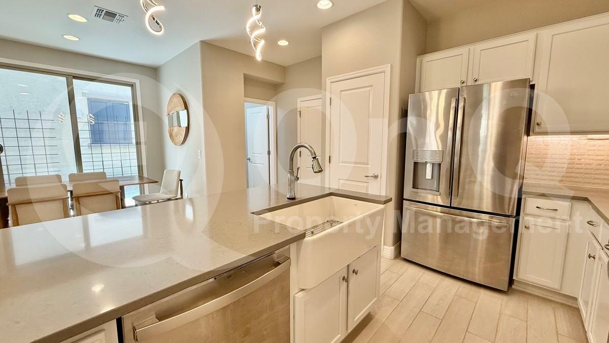 8245 E Impala Ave - Photo 6 of 19