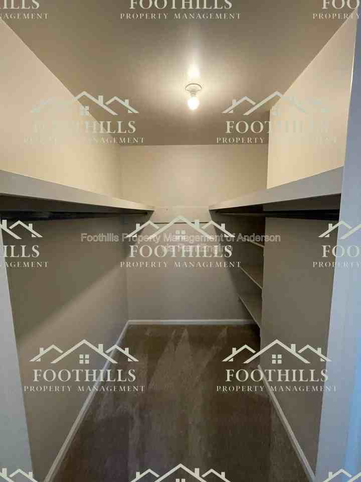 214 Keithwood Dr - Photo 6 of 23