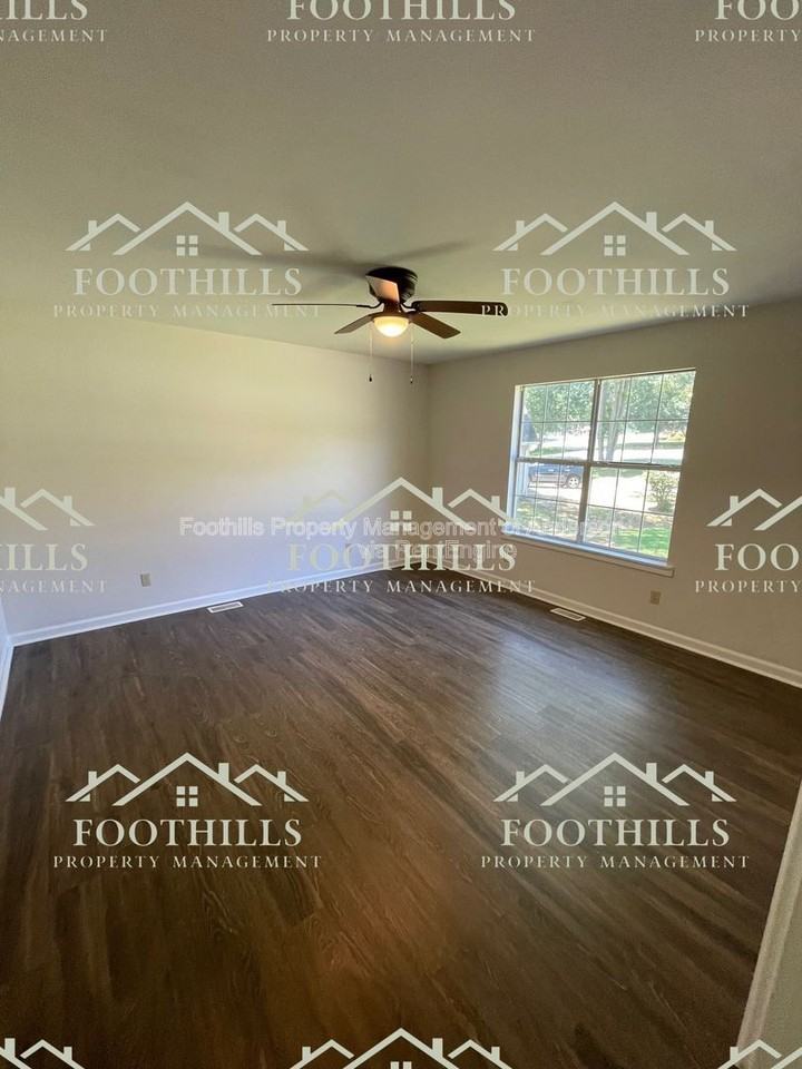 3109 Pinehurst Ln - Photo 6 of 12