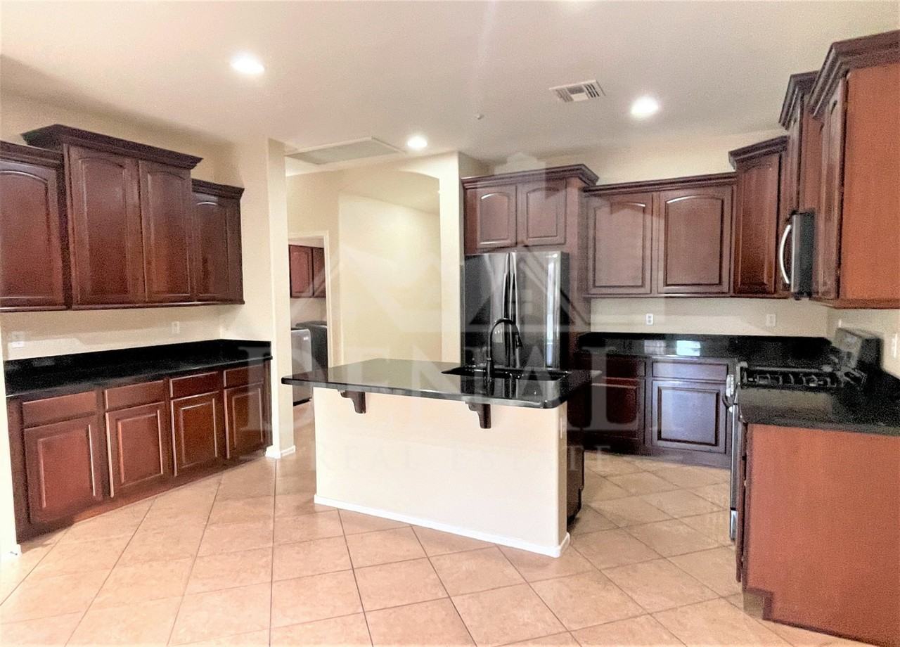 30204 N 73rd Ave - Photo 4 of 24