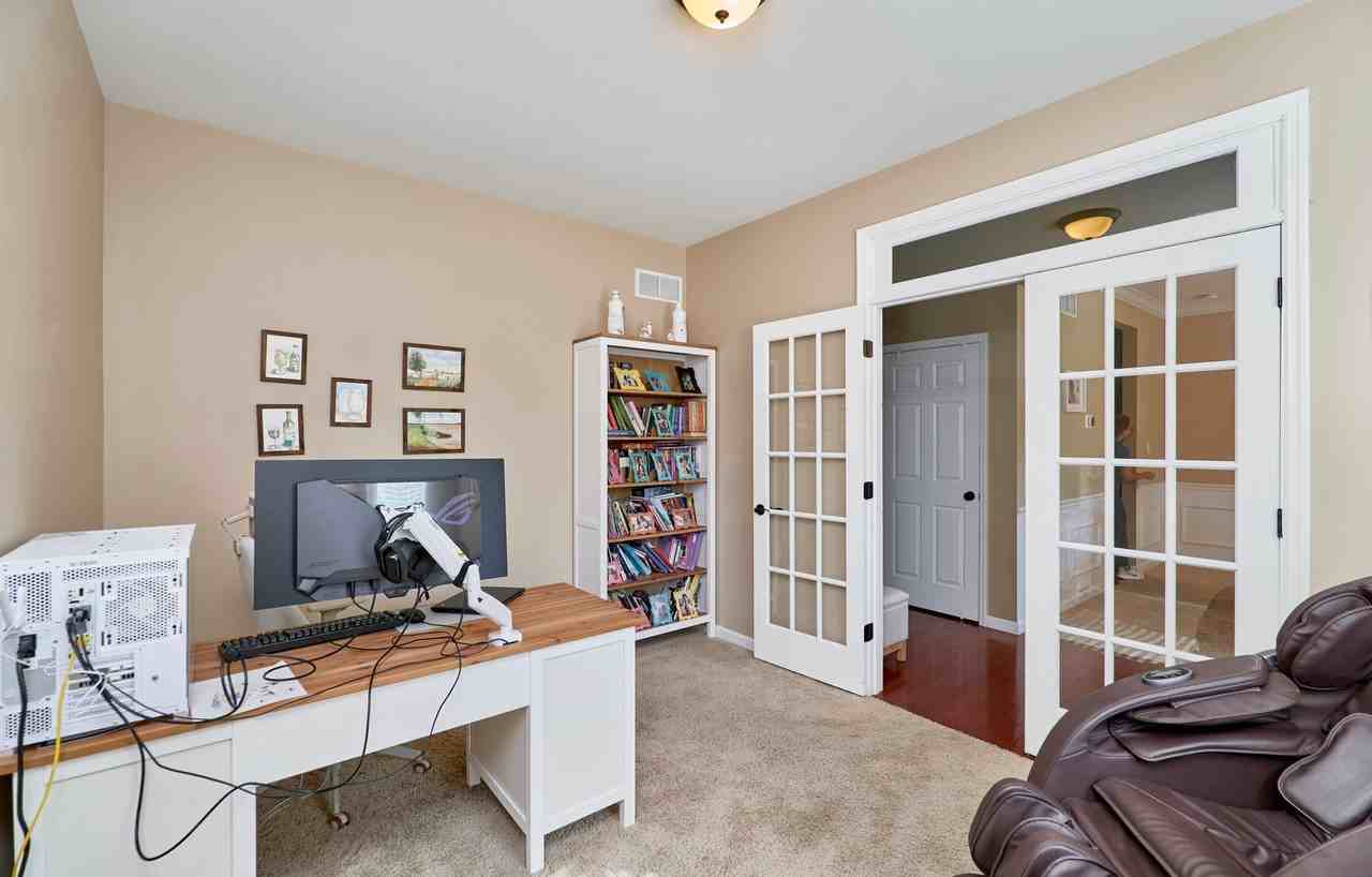 5233 Mirasol Manor Way - Photo 7 of 50