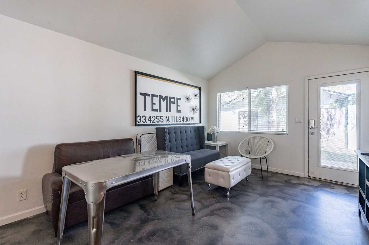 2309 S College Ave #17 - Photo 7 of 36