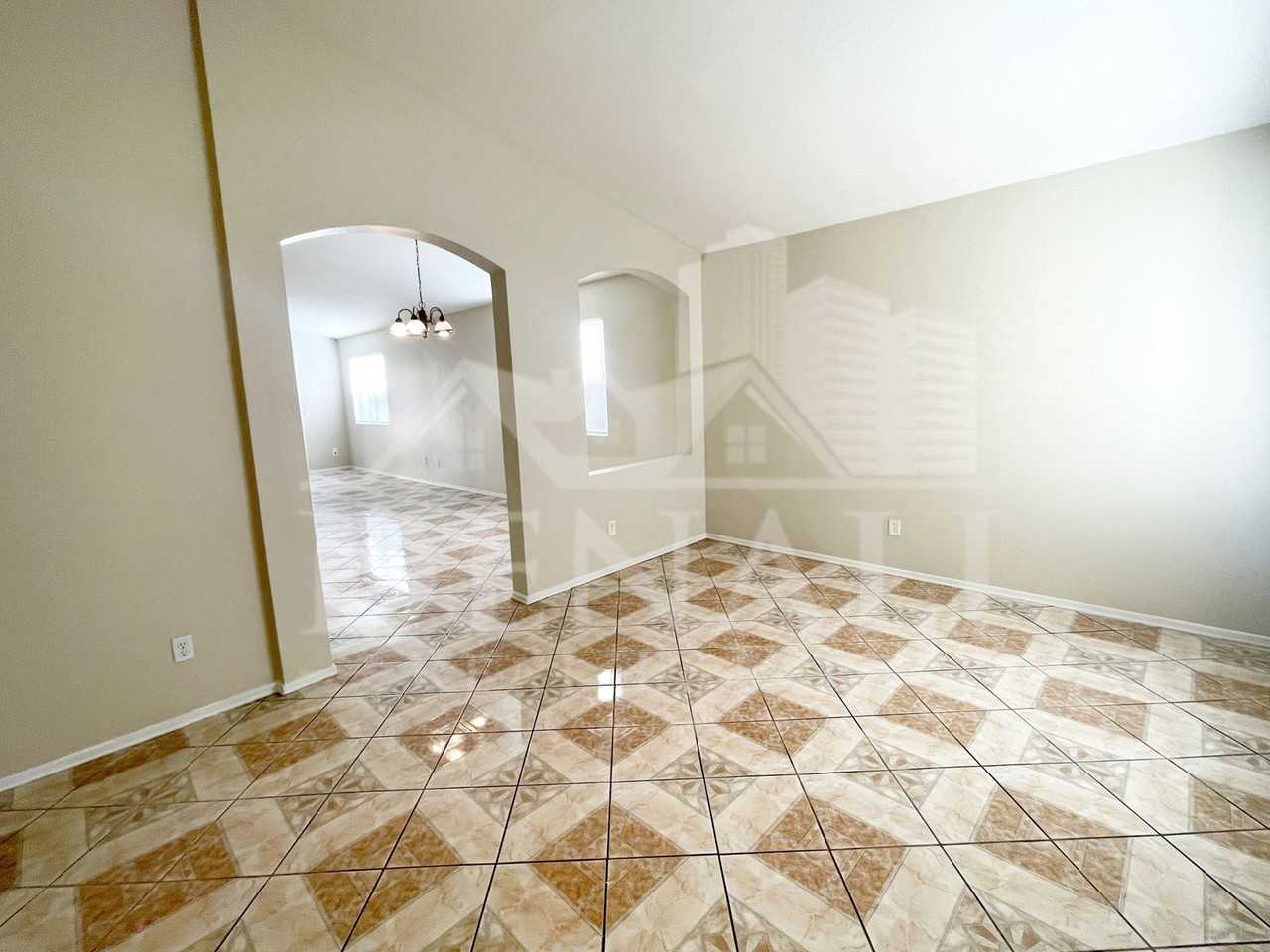 8930 W Catalina Dr - Photo 2 of 22
