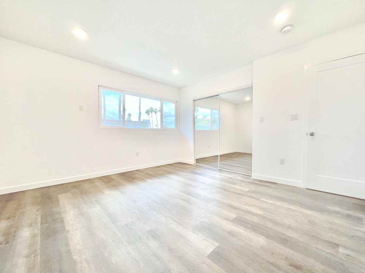 3930 Nicolet Ave #15 - Photo 7 of 13