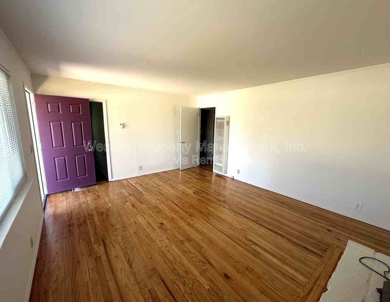 4610 Garnet St - Photo 2 of 14