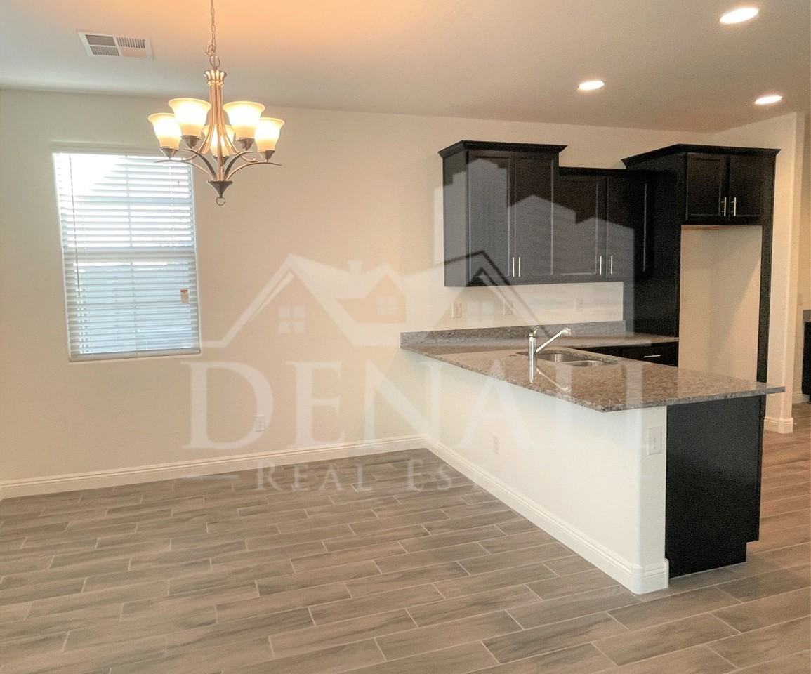 242 N Sunrise - Photo 7 of 28