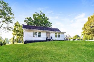 709 S Davis Ave - Photo 1 of 1