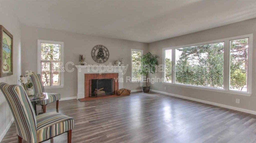 1420 Munras Ave #A - Photo 5 of 20