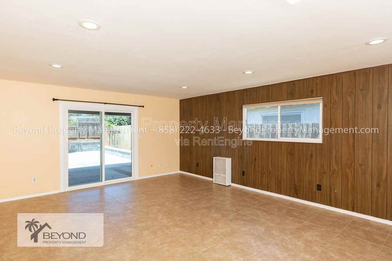 6522 Cheames Way - Photo 7 of 23