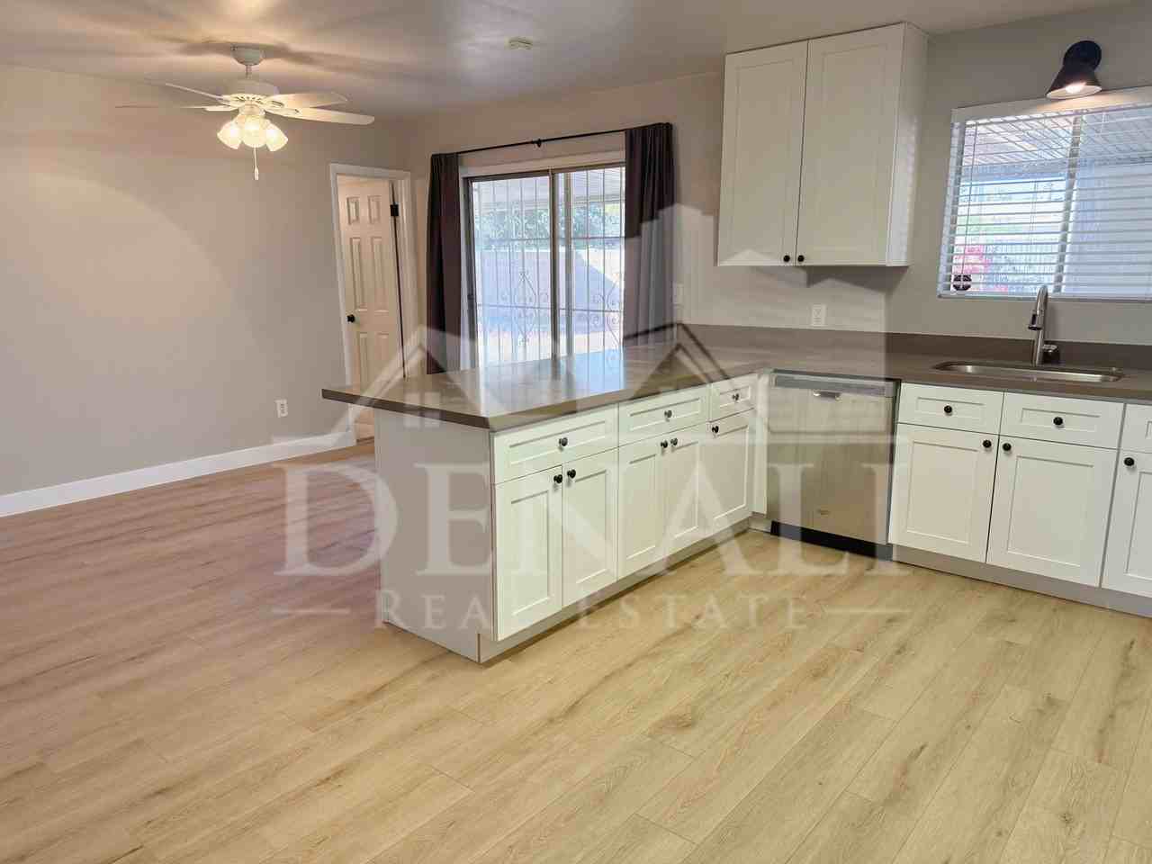 1220 W Romo Jones St - Photo 5 of 26