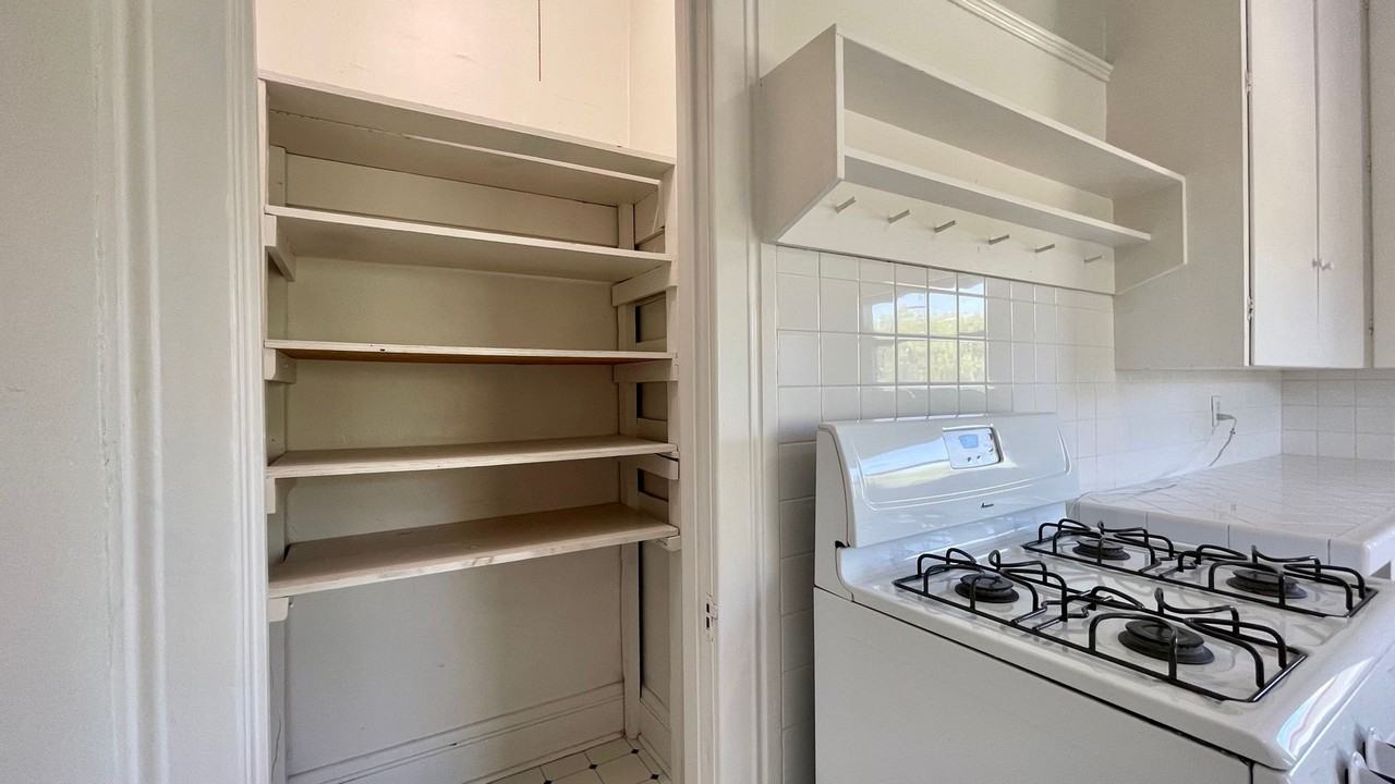 1705 Santa Rosa St - Photo 6 of 22