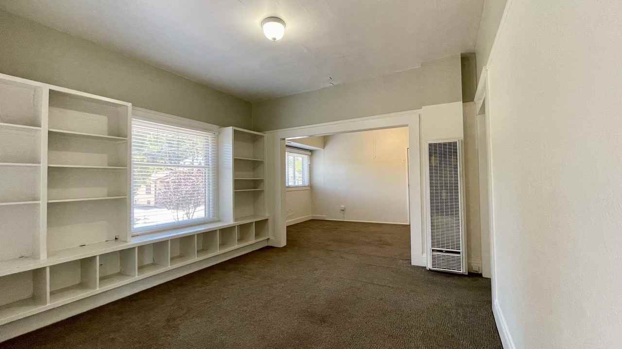 1705 Santa Rosa St - Photo 7 of 22