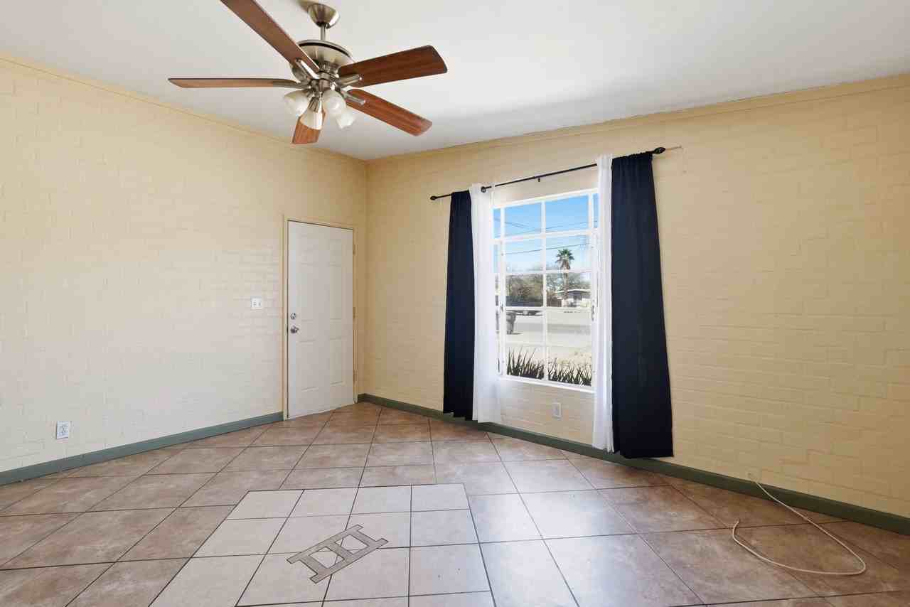 3226 E Bermuda St #1 - Photo 6 of 24