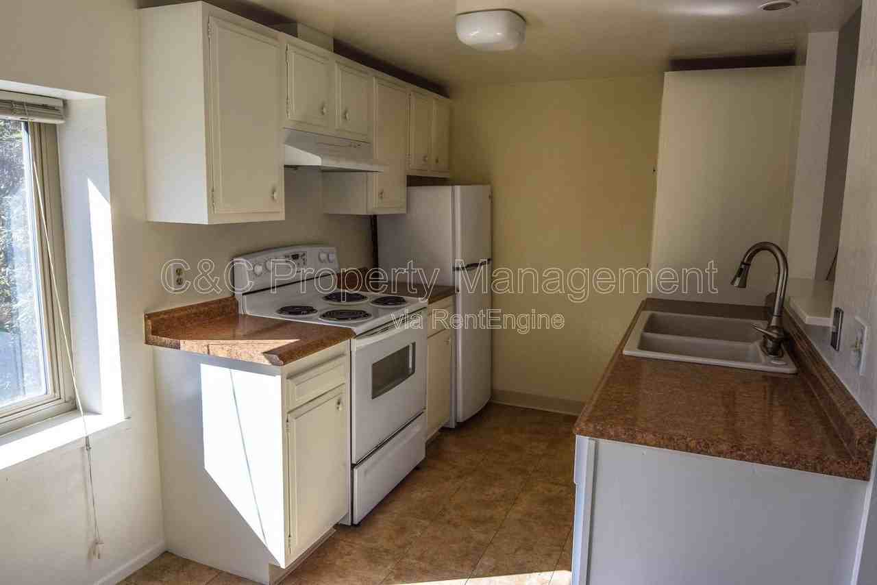 868 Lighthouse Ave #N - Photo 3 of 6