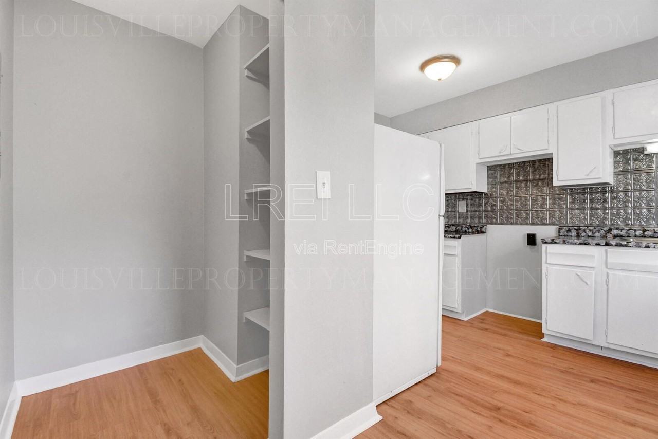 2421 Lindsay Ave #1 - Photo 4 of 16
