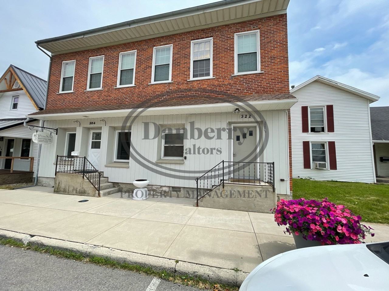324 N Main St #324