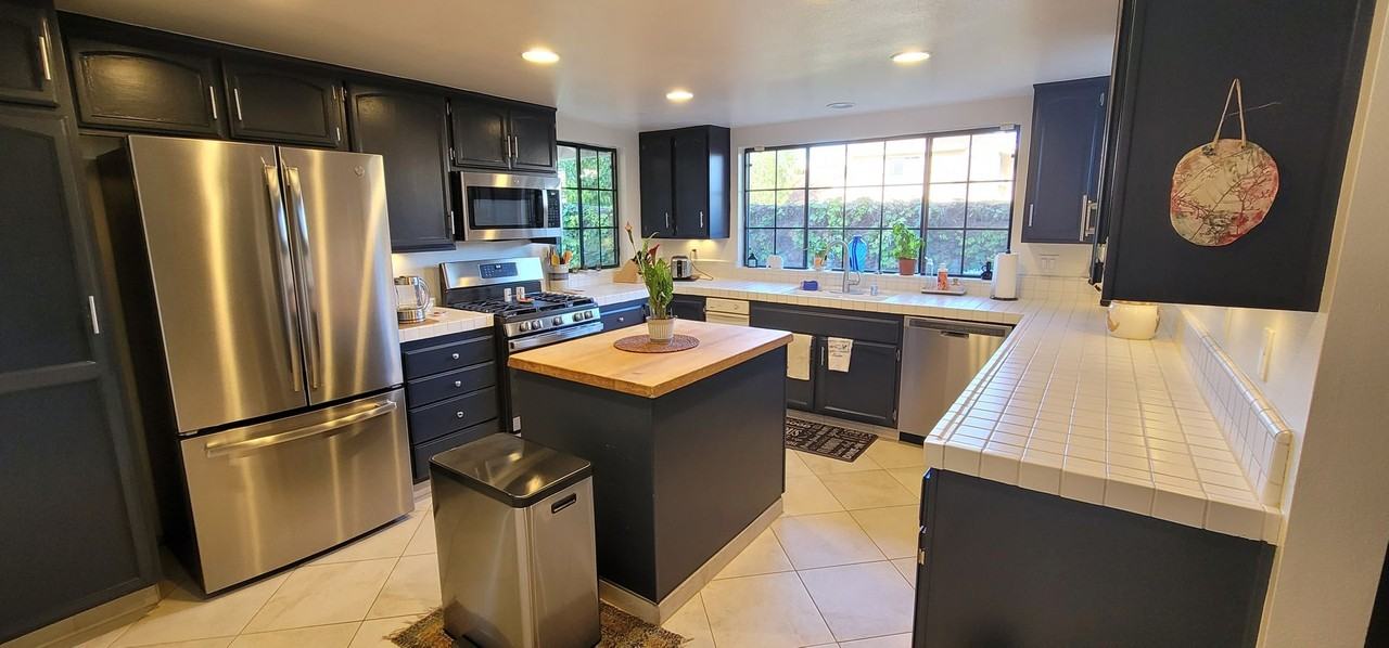 3001 Windward Way - Photo 6 of 13