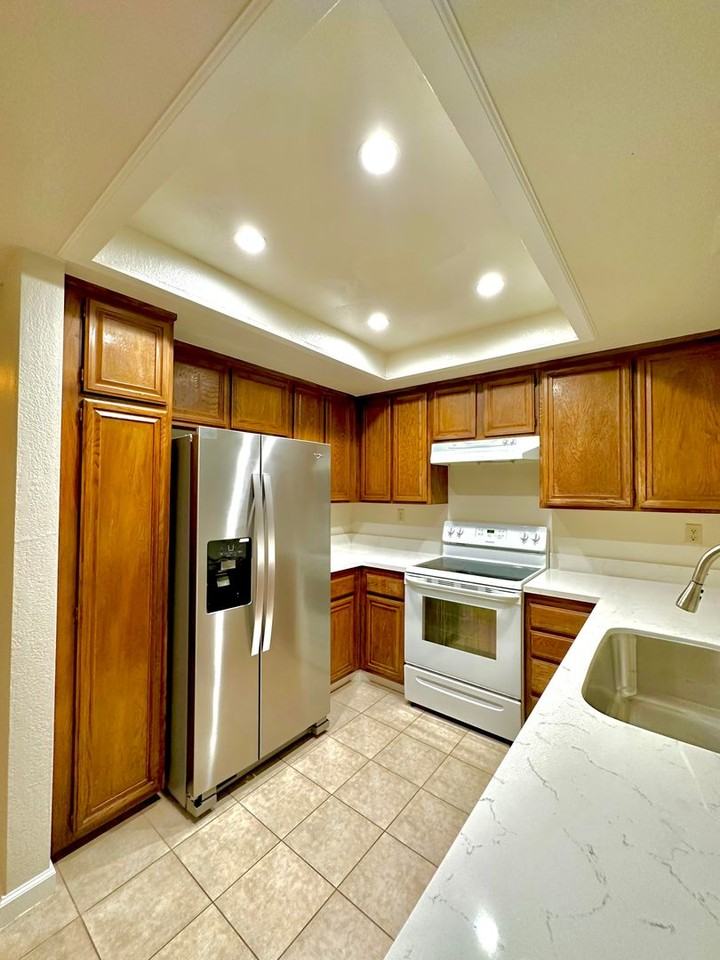 2956 Park Place Cmn - Photo 2 of 13