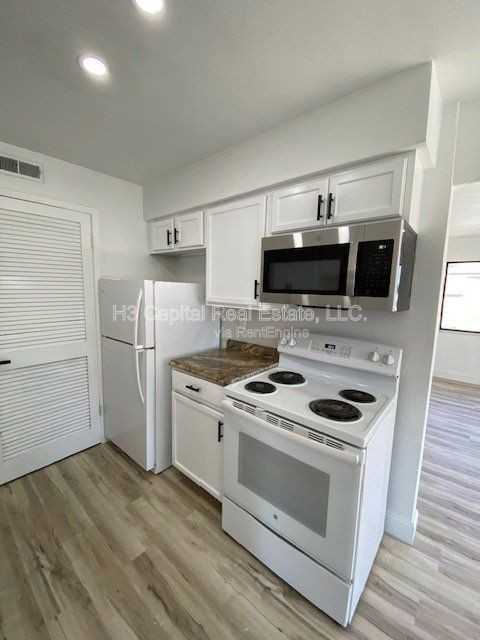 17 Kensington Heights Rd #C - Photo 7 of 14