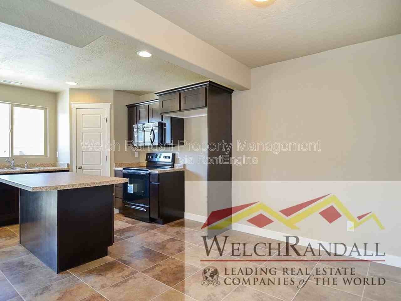 2433 Wellington Ave - Photo 5 of 20