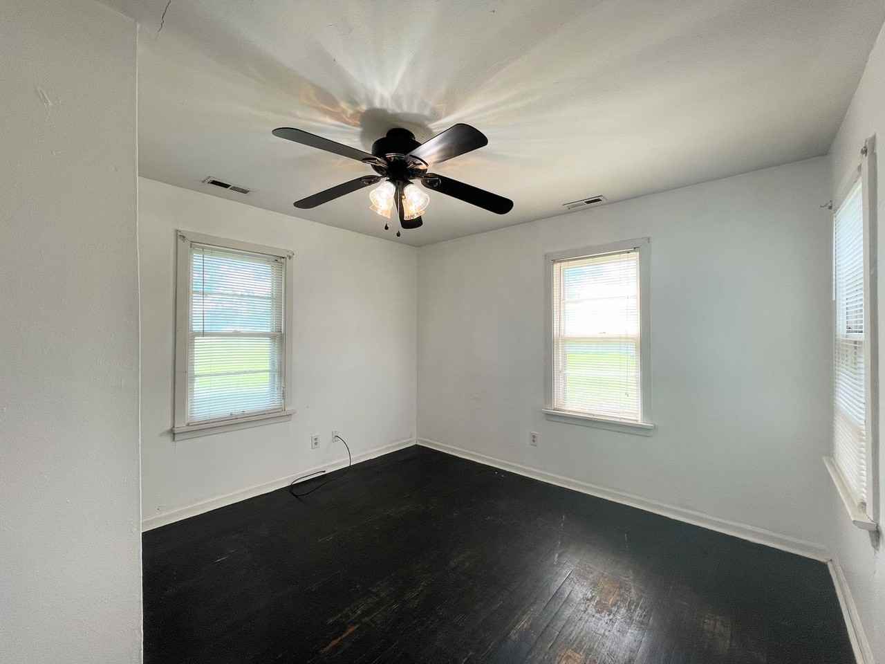 629 Duffy Rd - Photo 4 of 15