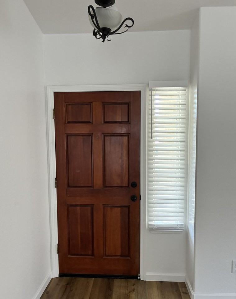 1607 Capitola Ct - Photo 2 of 18
