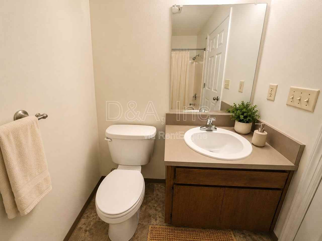 697 Jefferson St Se #6 - Photo 6 of 9