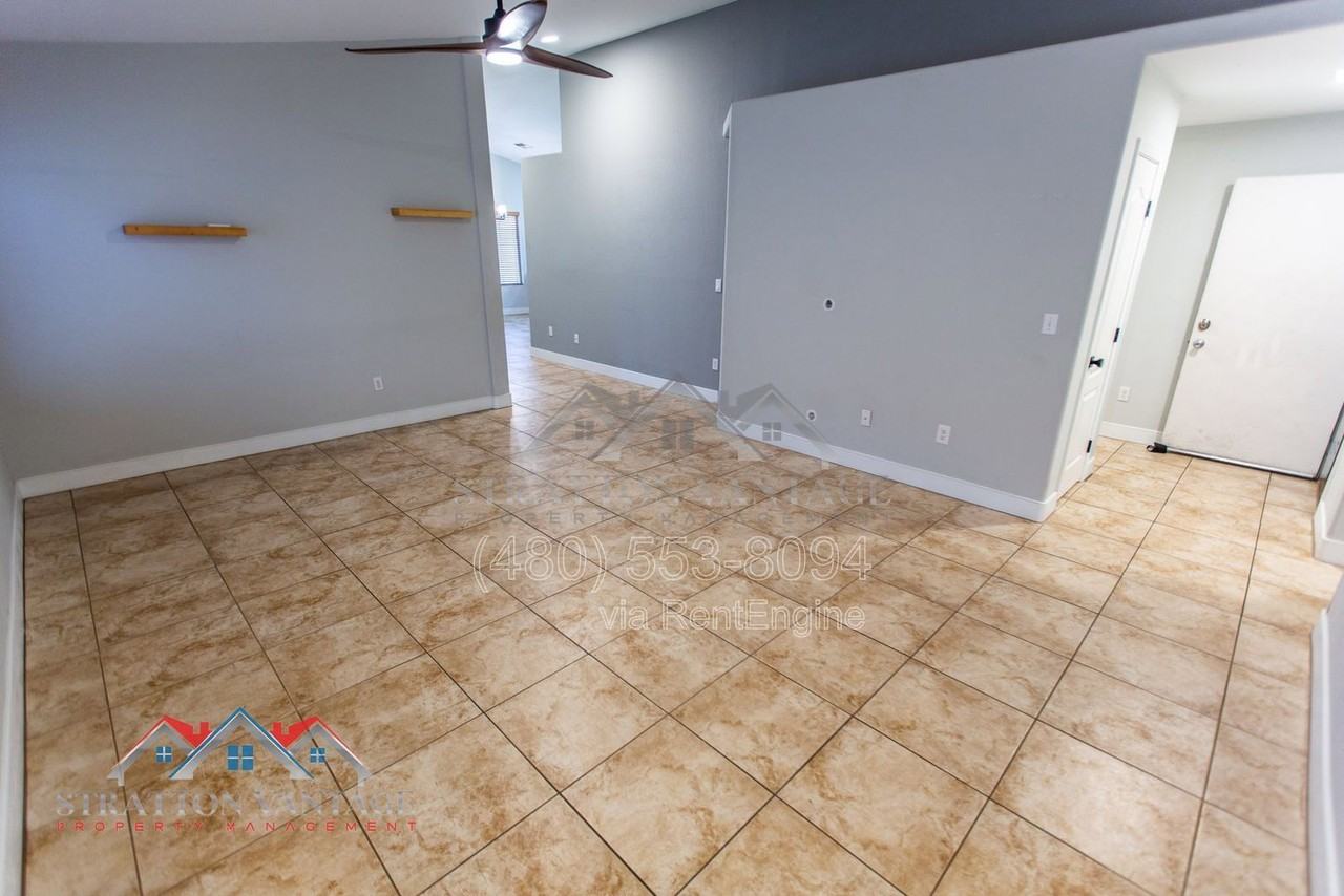 721 S Williams Pl - Photo 5 of 39