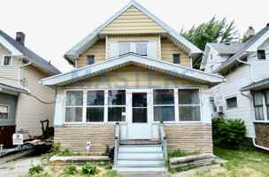 featured image of 2803 Chase St