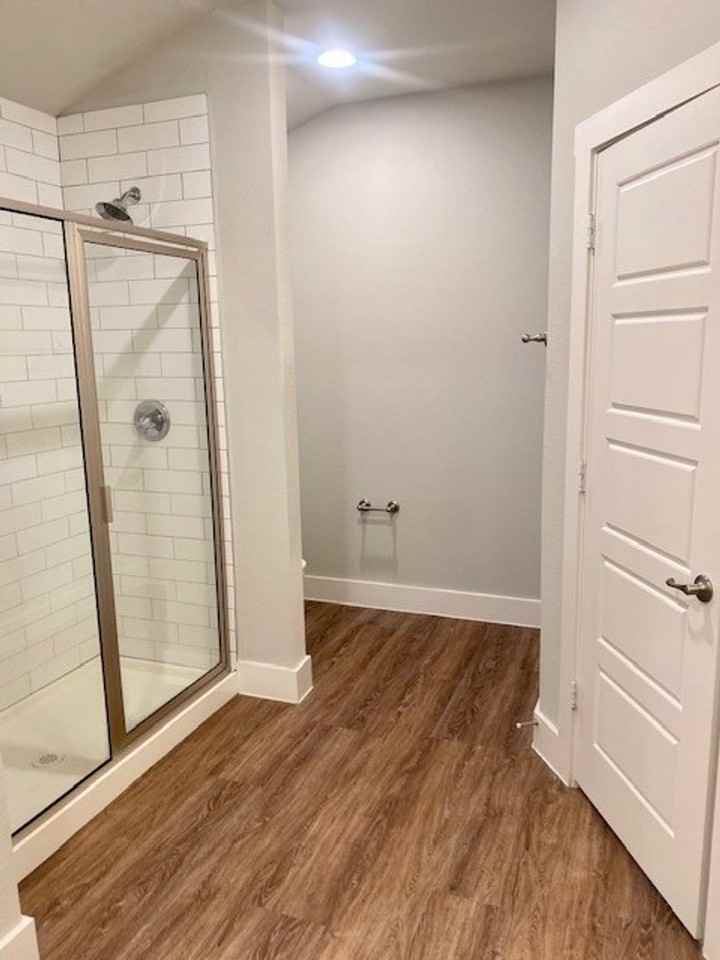 375 Hampton Pl - Photo 5 of 15