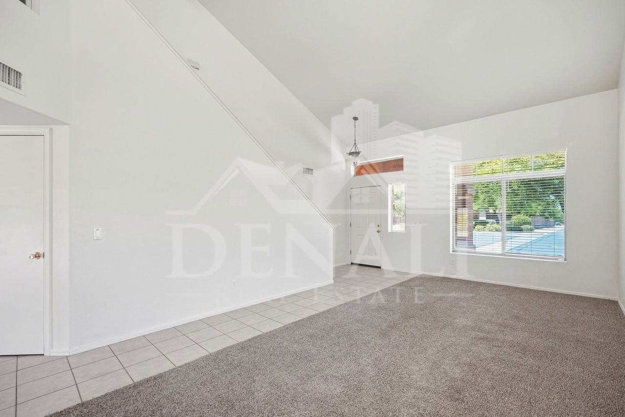 6107 N 135th Dr - Photo 3 of 33