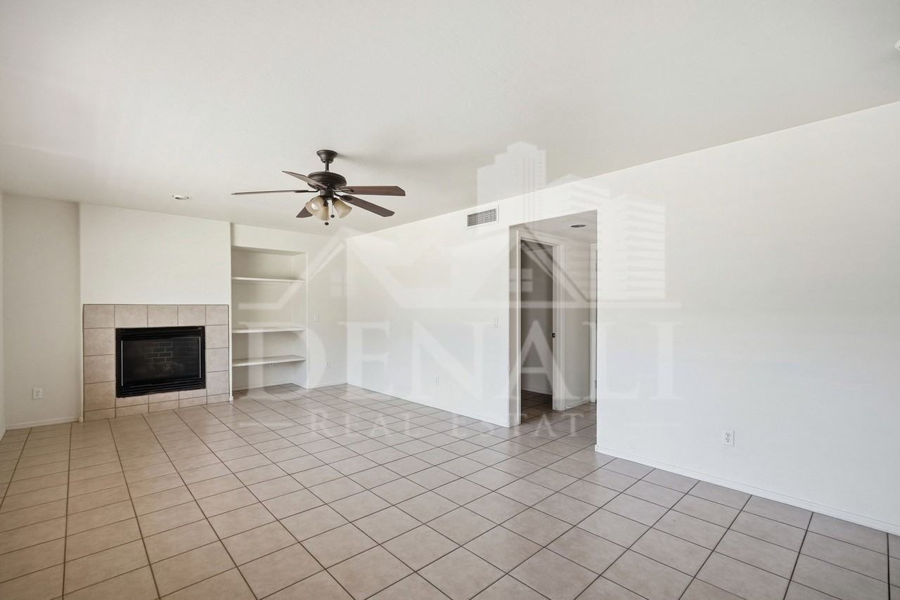 6107 N 135th Dr - Photo 5 of 33