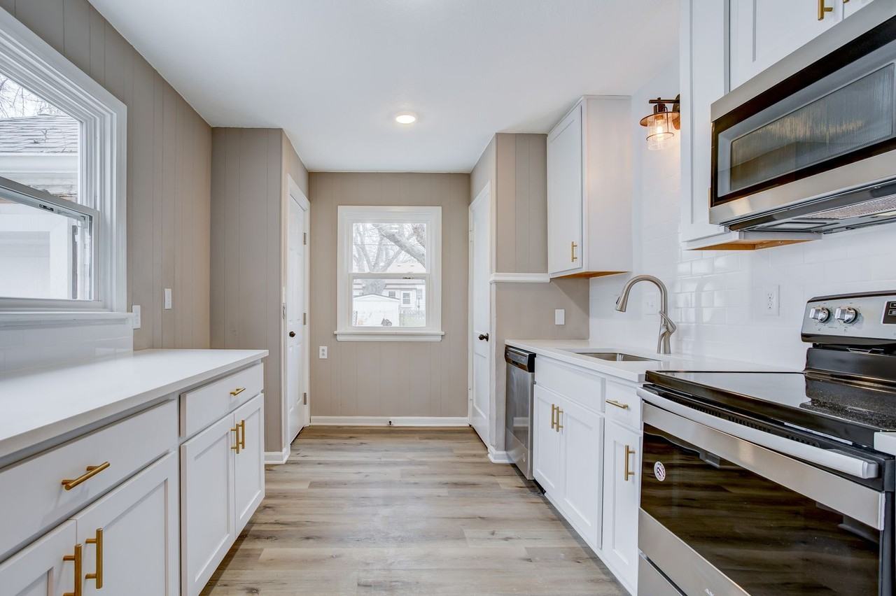 1018 S Vassar St - Photo 4 of 12