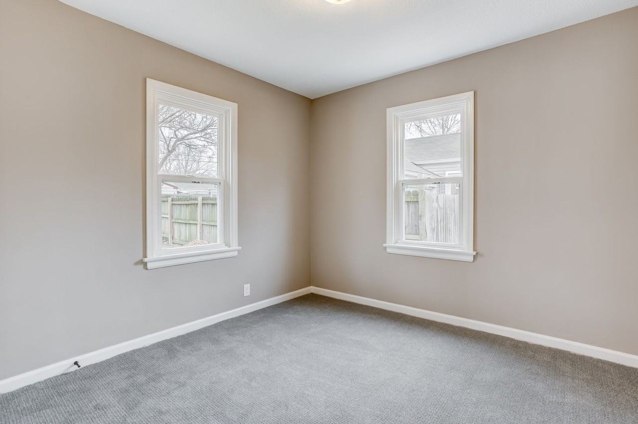 1018 S Vassar St - Photo 6 of 12